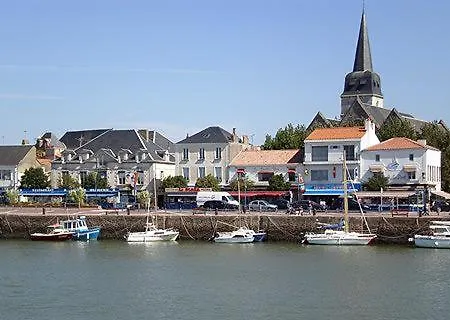 Maraichine Renovee, Grand Jardin Et Wifi, Entre Et Marche * Saint Gilles Croix de vie