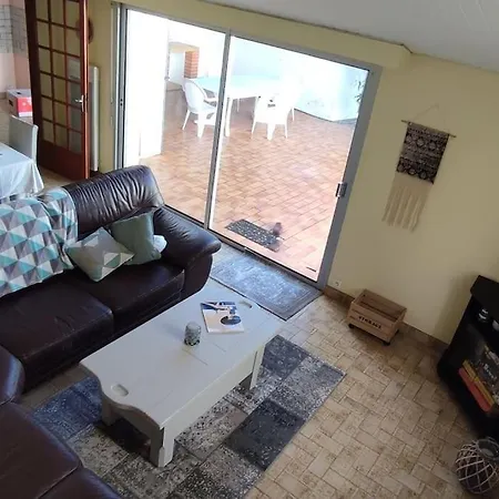 Hébergement de vacances Maraichine Rénovée, Grand Jardin Et Wifi, Entre Et Marché